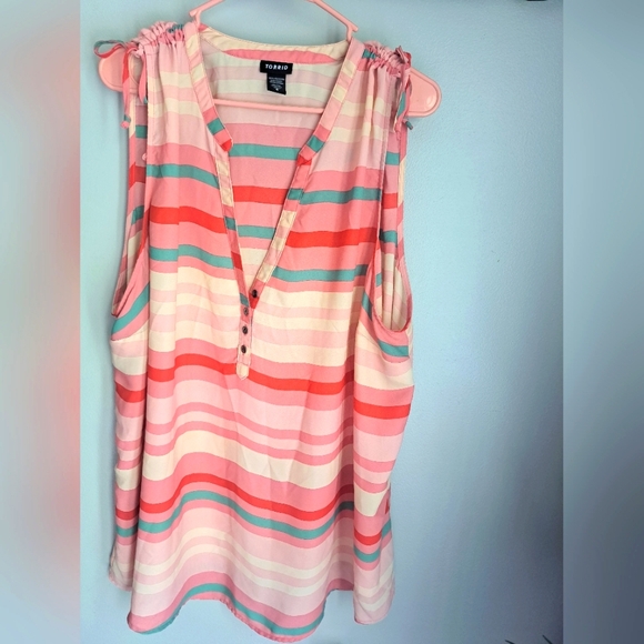 Torrid coral stripe top plus Sz 4 sleeveless spring summer casual - Picture 1 of 6